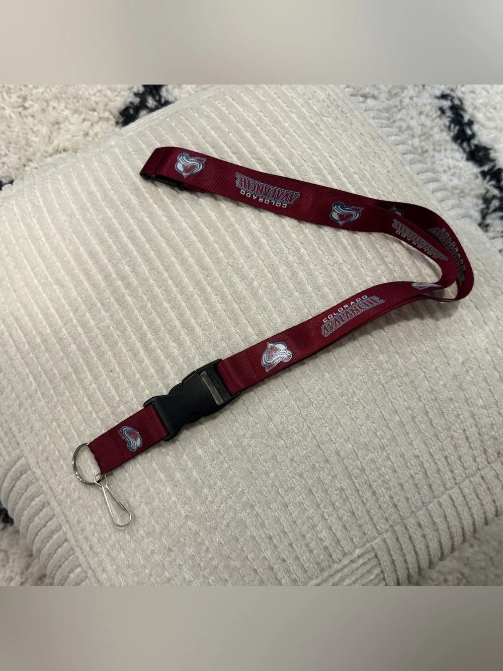 Colorado Avalanche NHL Breakaway Lanyard Keychain ID Badge Holder Detachable